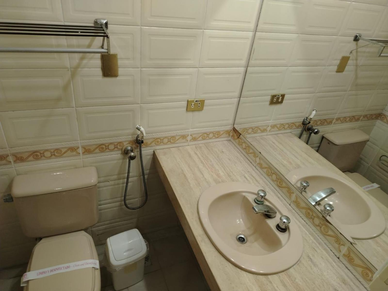 סנטה קרוז דה לה סיירה Ex Hotel Asturias Centrico מראה חיצוני תמונה